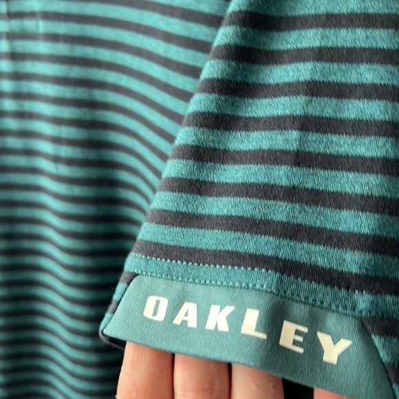 Oakley Men’s Premium Speed Striped Polo - Size Medium - Picture 8 of 11